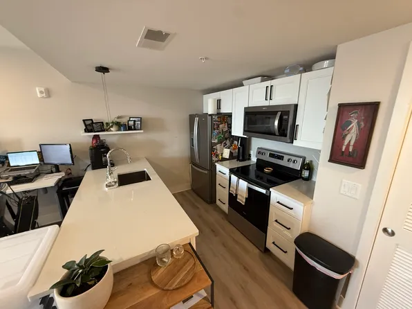 1803 N Howard St, Philadelphia, PA