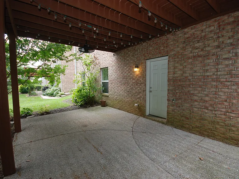314 Forest Bend Dr — Photo 38