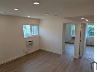 13160 Victory Blvd, Van Nuys, CA 91401