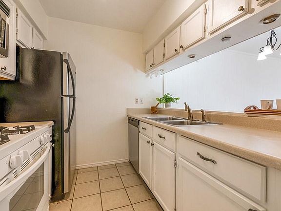 4th image of 3431 N Hills Dr APT 124