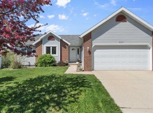 8314 Dolomite Ln, Madison, WI 53719