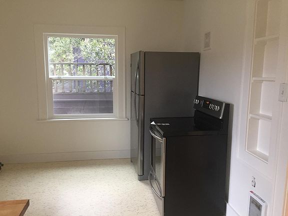 Kitchen w new appliances