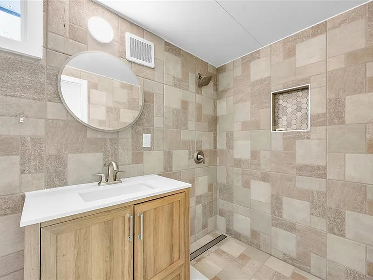 4211 Floating Orchid Ct — Photo 20