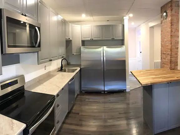2nd image of 577 Frontenac St #1A
