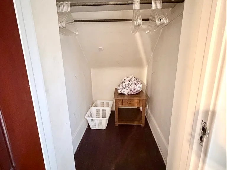 336 W 9th St #1F — Photo 11