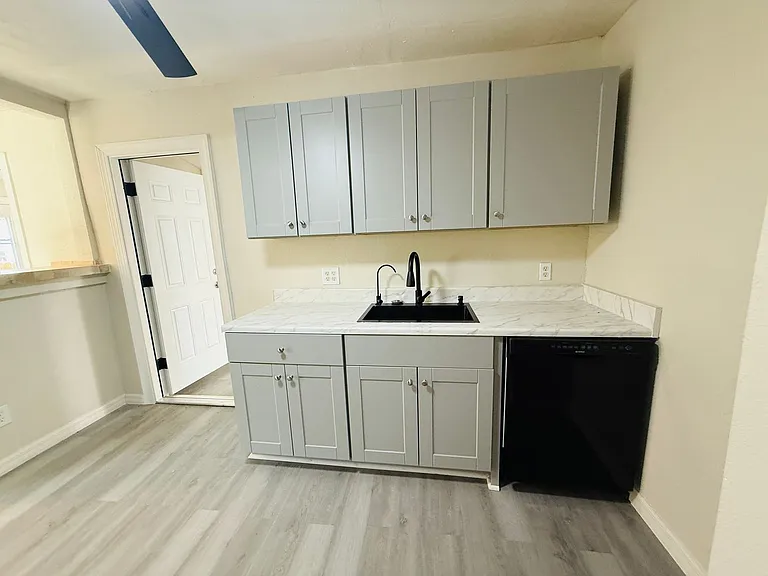 4010 Miramar Way S — Photo 18