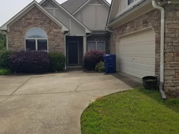 609 Deerwood Dr, Pell City, AL 35125