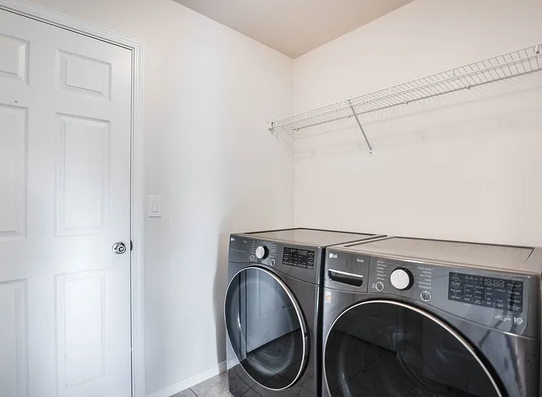 1091 S Spritz Dr — Photo 10