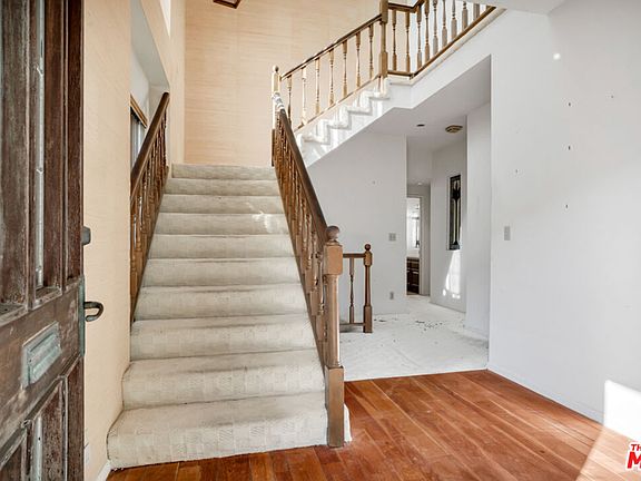 3rd image of 411 S Broadway Ave #B