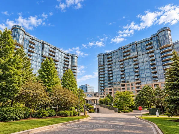 23 Cox Blvd #677, Markham, ON L3R 7Z9