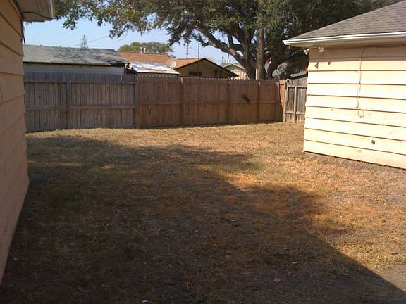 Fenced Yard