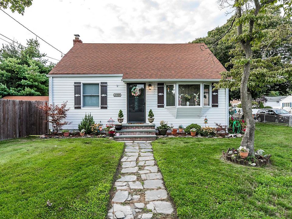 1st image of 2759 Janet Ave