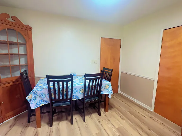 1590 W William St — Photo 13