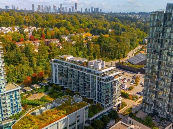 3557 Sawmill Cres #706, Vancouver, BC V5S 0E3