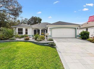 515 Loma Paseo Dr, Lady Lake, FL 32159