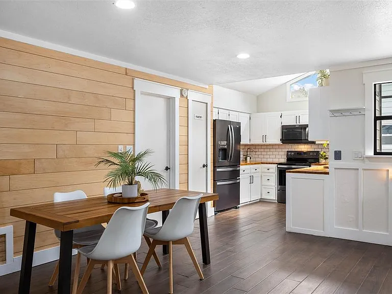 12756 Poinsettia Ave — Photo 15