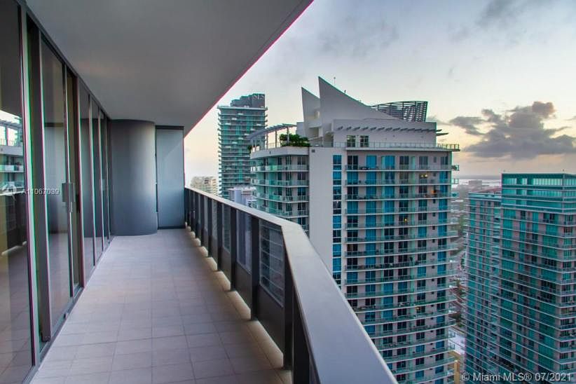 1st image of 1011 Brickell Plz