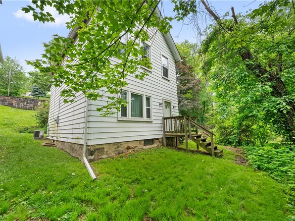 1851 4th Ave, Freedom, PA 15042