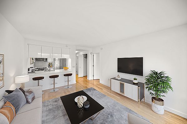 1st image of 1113 York Ave APT 3F