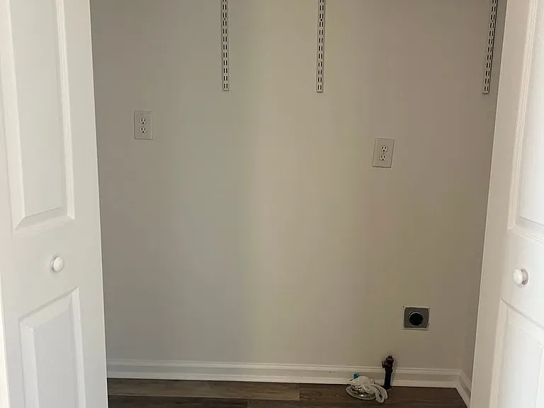408 Snow St — Photo 9