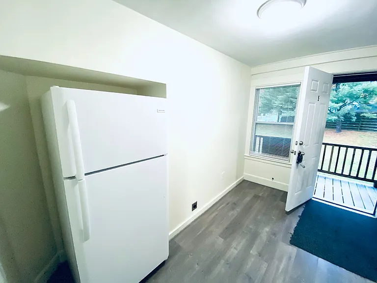 38 Water St — Photo 24
