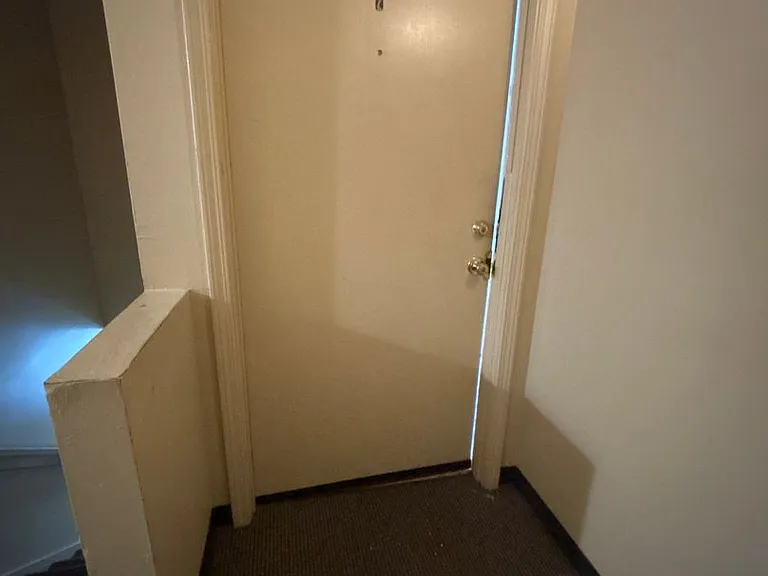 1040 N Highland Ave — Photo 3