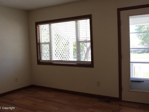 3rd image of 105 Bonnie Brae Ave