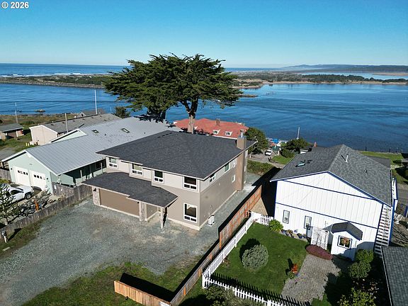 4th image of 360 2nd St