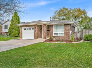 52 Kentucky Ave, Amherstburg, ON N9V 3S5