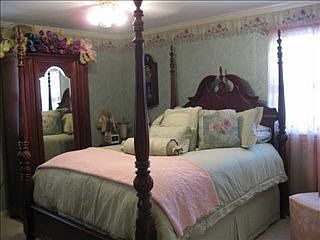 3rd image of 1319 N Anita Pl