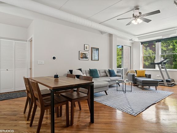 4th image of 4118 N Lincoln Ave Unit 201
