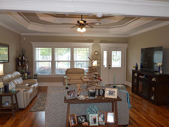 3rd image of 87 Arbor View Dr