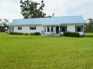 1494 Blount Rd, Grand Ridge, FL 32442