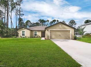 860 Yellowbird Dr, Fort Myers, FL 33913