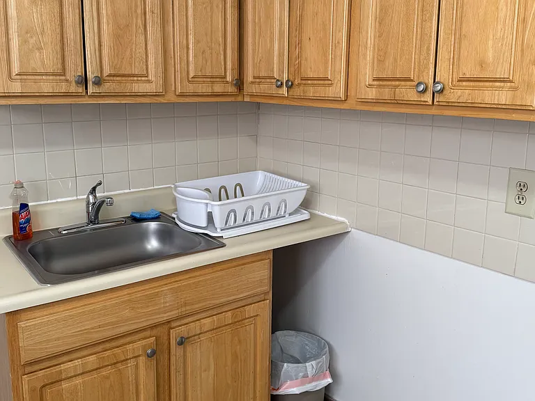 638 Charles St #1 — Photo 5