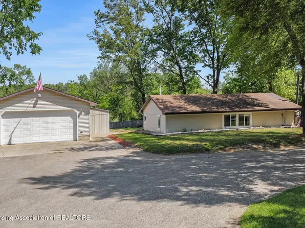 3392 E Berry Rd, Rives Junction, MI 49277