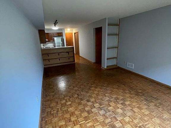 5th image of 70 W Northwood Ave APT 1F