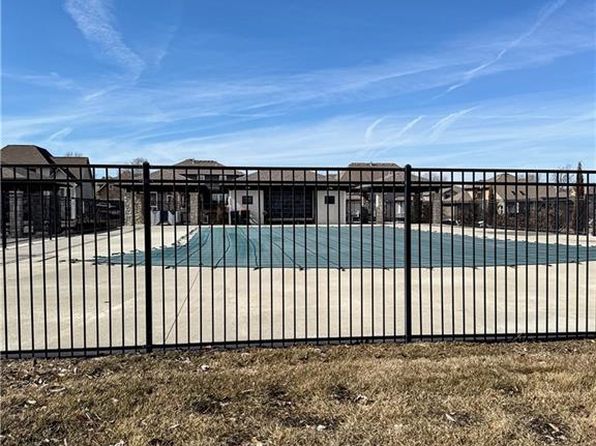 125 SE Griffin St, Blue Springs, MO 64014