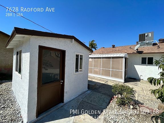 5th image of 7628 Radford Ave