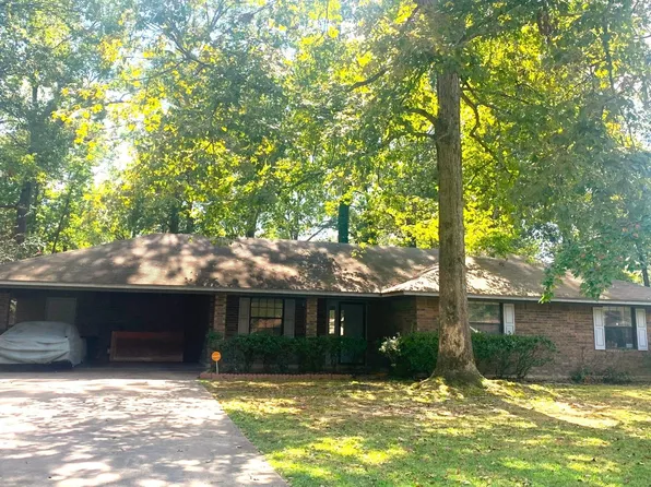 106 Greenbriar Cir, Crossett, AR 71635