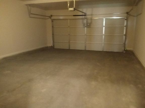 5th image of 124 Vivian Ln
