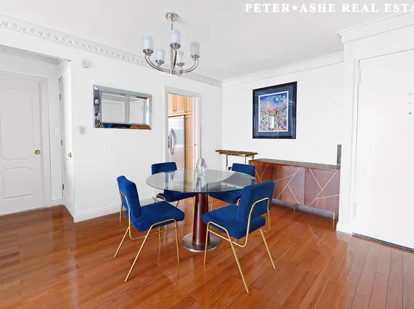 220 East 65th Street image 4 of 23