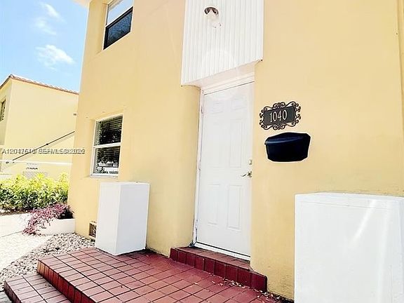 3rd image of 1040 Lenox Ave #4010