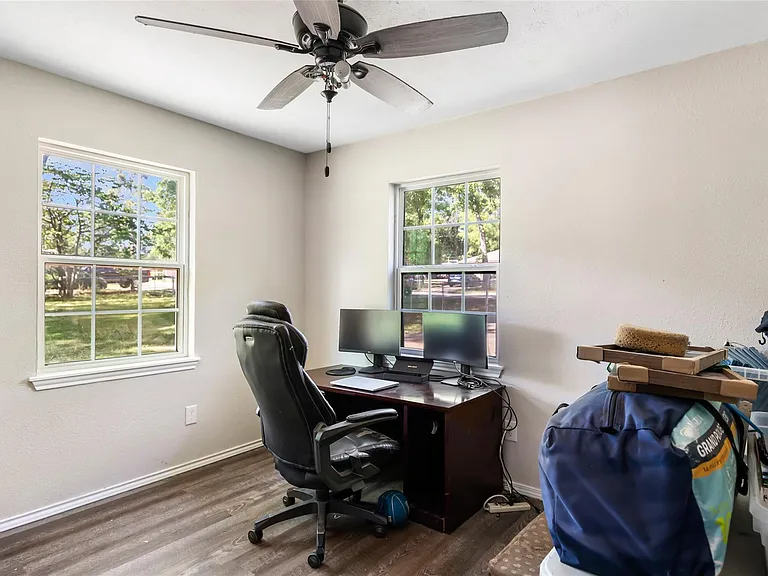 218 Waterfall Dr — Photo 15