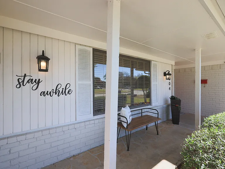 804 Ridgefield Dr — Photo 5