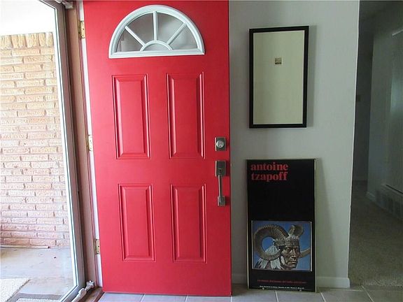 5th image of 1625 Cypress Dr