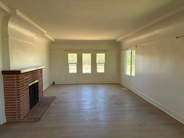 3101 Iowa Ave — Photo 15