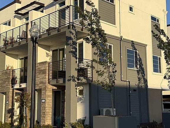 2nd image of 405 Sentinel Dr