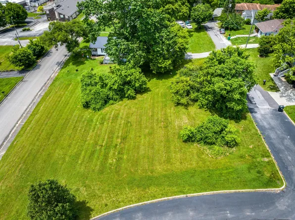512 W 7th North St, Morristown, TN 37814