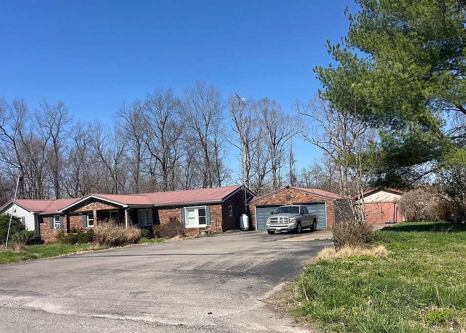 2nd image of 800 Fergusontown Rd